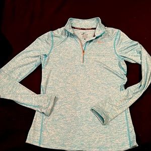 Nike Women's Dri-Element 1/2 zip running top Size small. Color is a blue green.